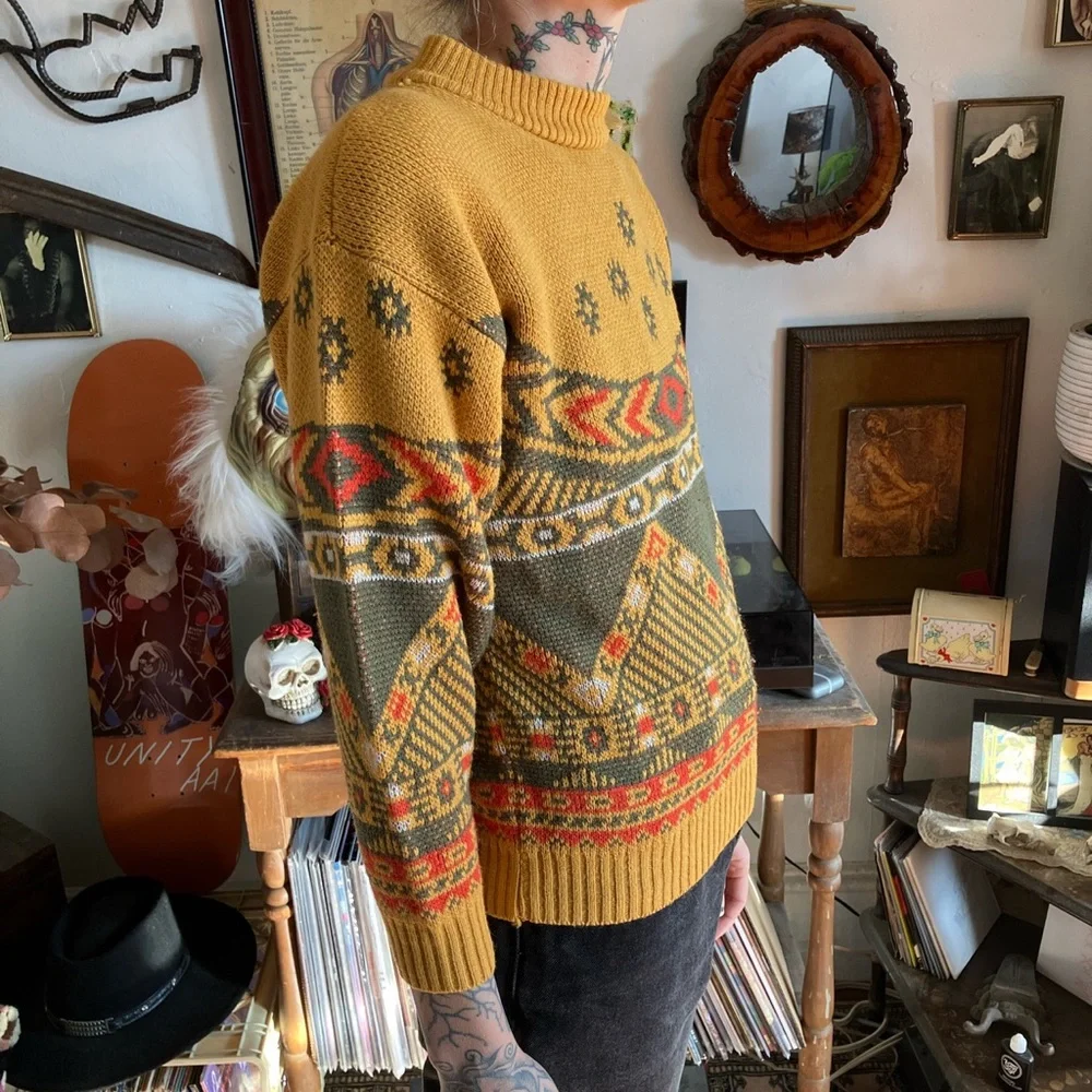 🧡 SOLD 💛 Vintage 80s Abstract Mock Neck Sweater by La Vista ~ Size S - Picture 2 of 7